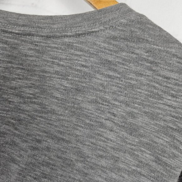 Travis Mathew Gray Long Sleeve Crewneck Shirt Mens M Peru Cotton Blend Modern - Picture 12 of 13